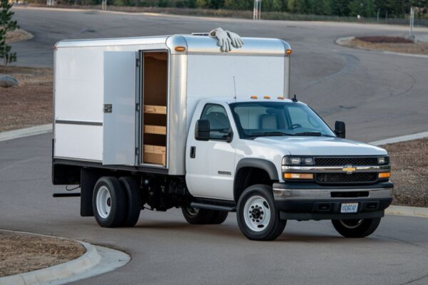 2009 Chevrolet C6500 Box Truck 13'6"